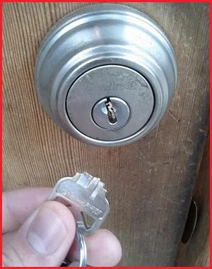 East Wallingford CT Locksmith Store, East , CT 203-816-0036